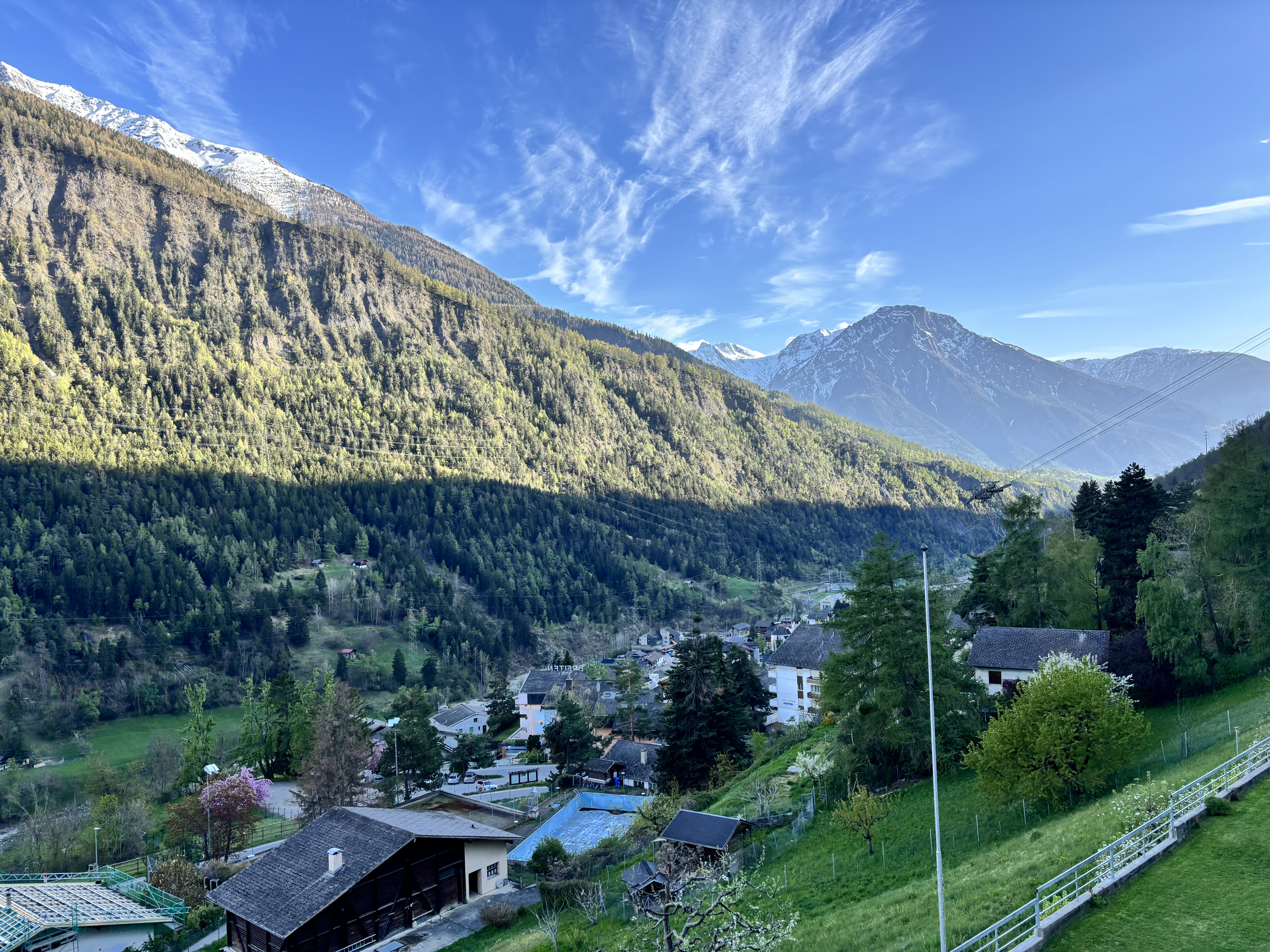 Modernes Studio mit Balkon – Ideal für Ferien & Investment